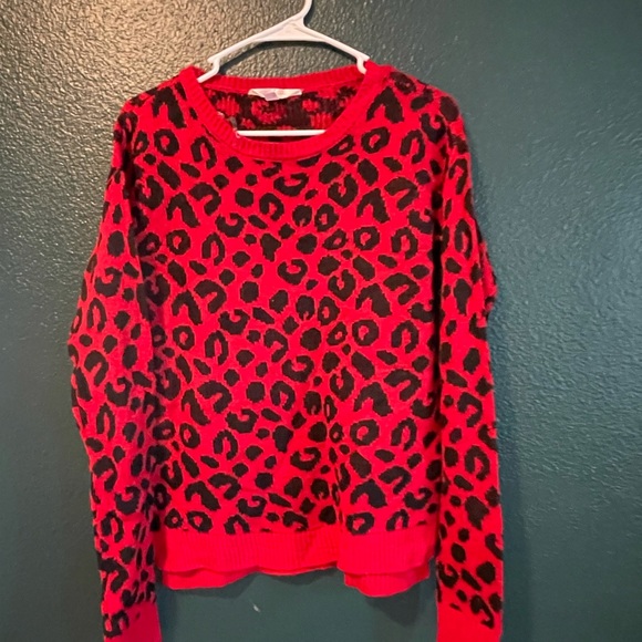 Red leopard sweater - Picture 2 of 3